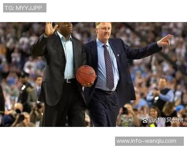 近45年内仅有詹姆斯文班和萨尔在21岁前单场达成30分10板5助2断2帽的壮举