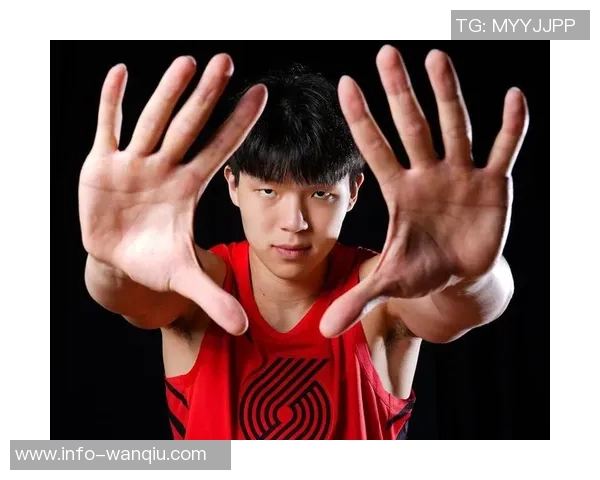 杨瀚森老友离开开拓者里斯被交易淘宝神射手加盟获A好评